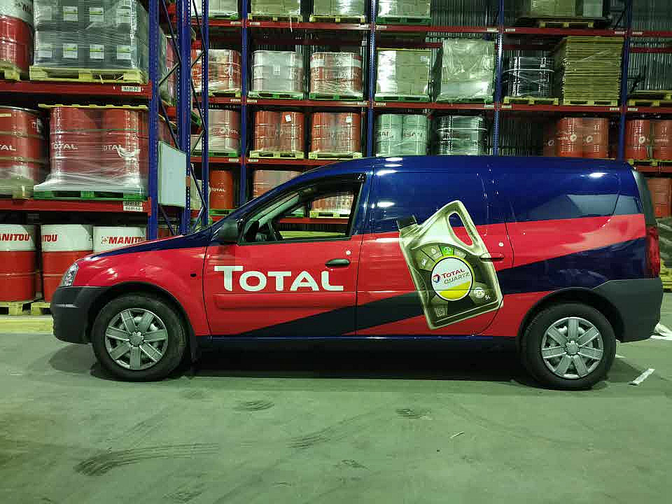 Наше портфолио - Оклейка автомобиля плёнкой для компании "Total"