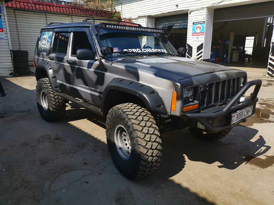 Наше портфолио - Оклейка автомобиля плёнкой для компании "PRO.CHEROKEE"